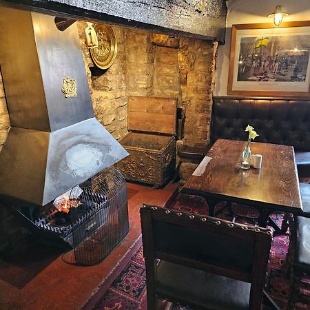 The Ship Inn Oundle Esterno foto