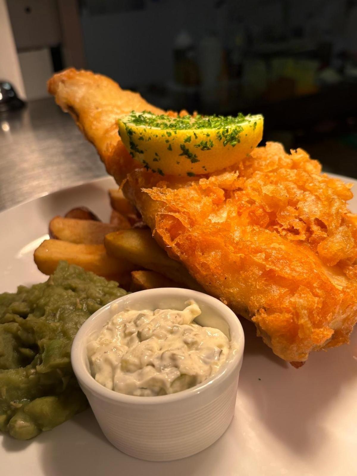 The Ship Inn Oundle Esterno foto