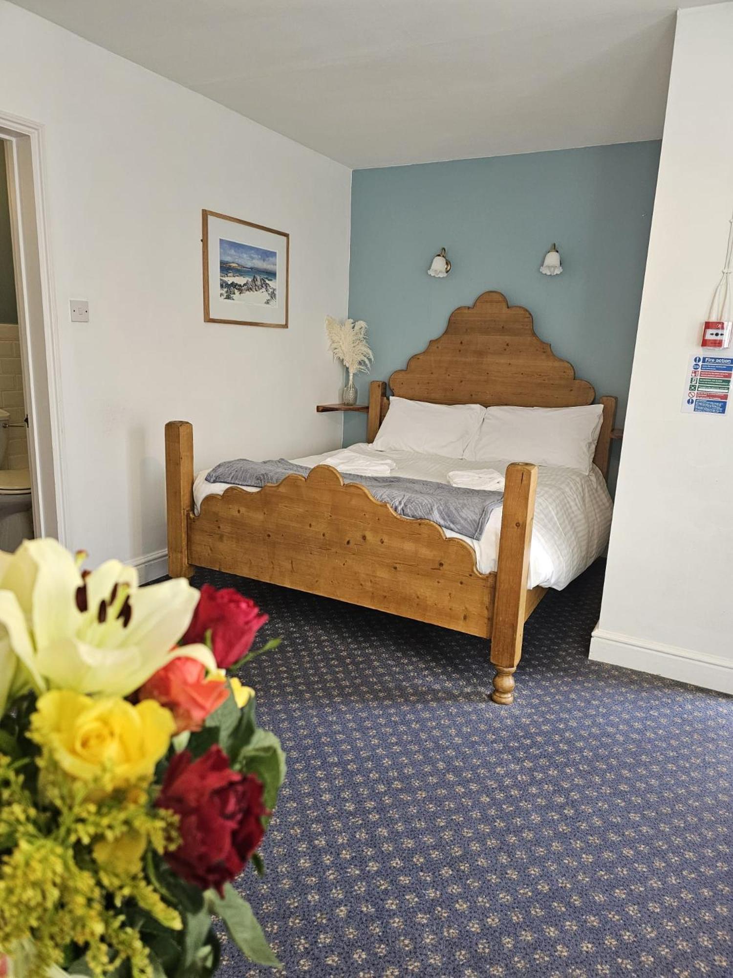 The Ship Inn Oundle Esterno foto