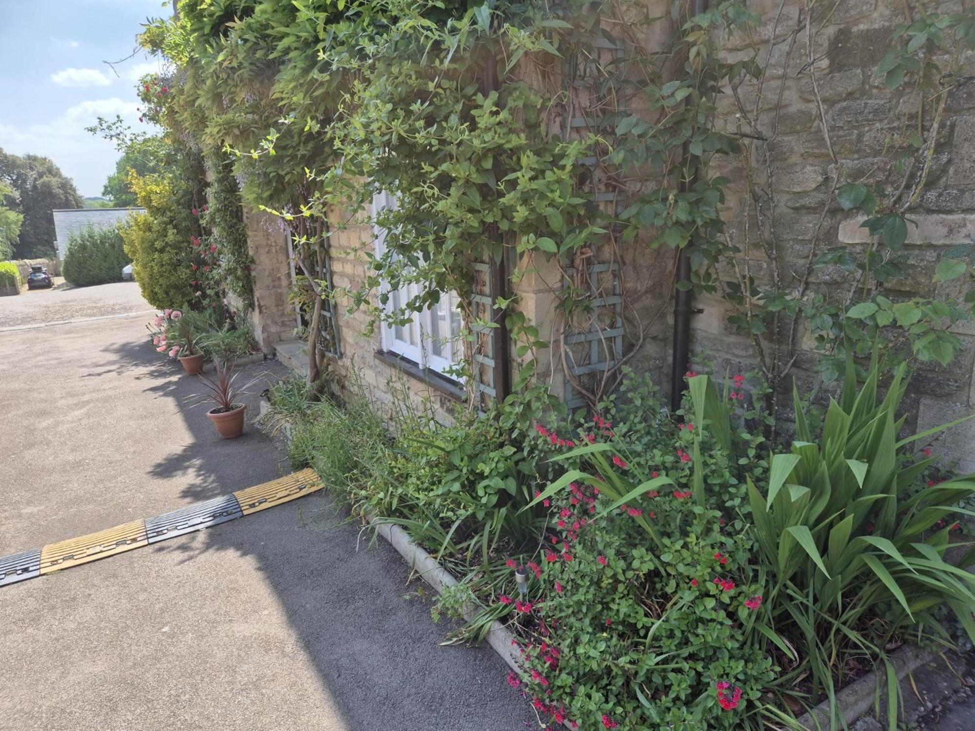 The Ship Inn Oundle Esterno foto