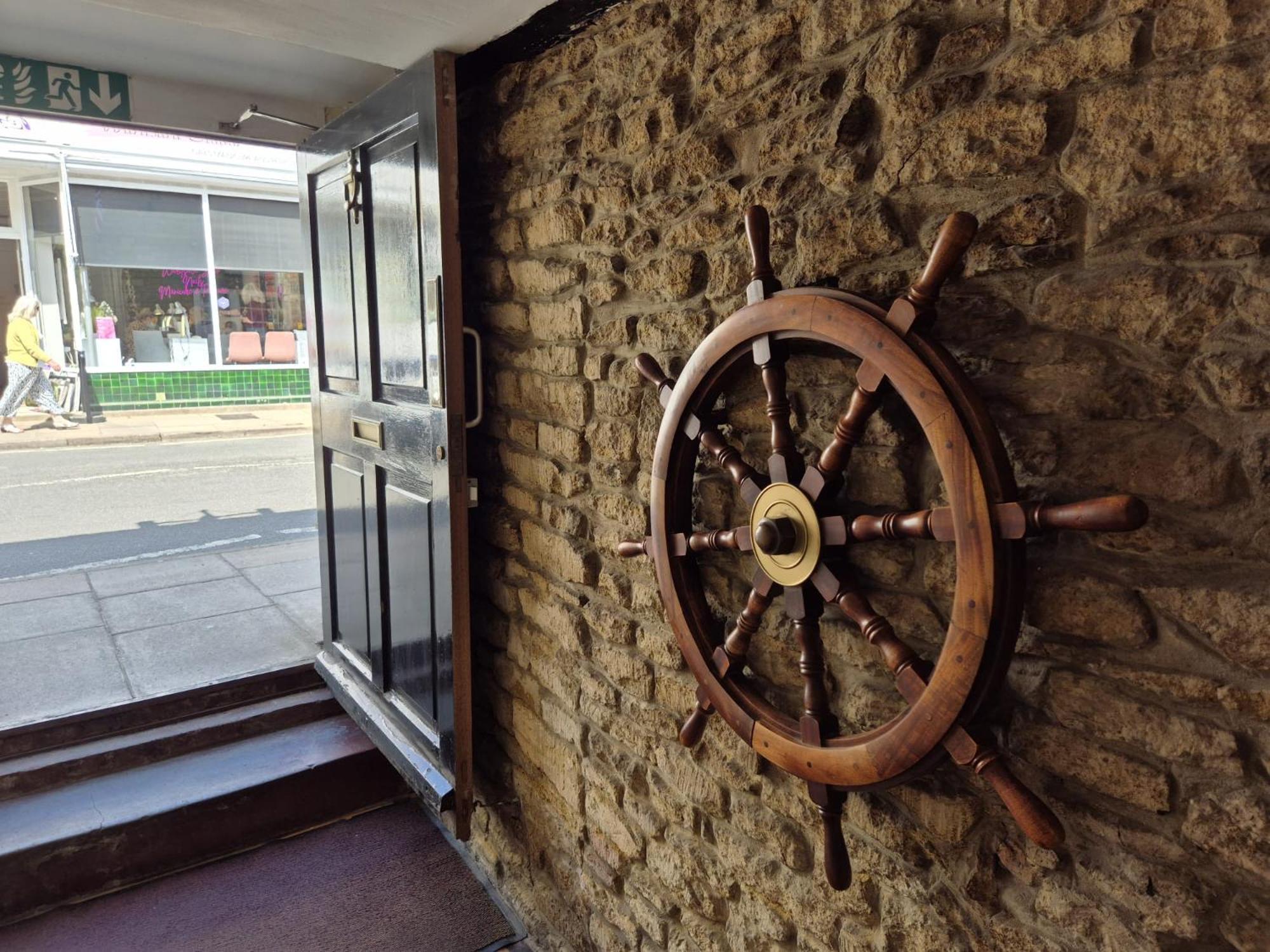 The Ship Inn Oundle Esterno foto