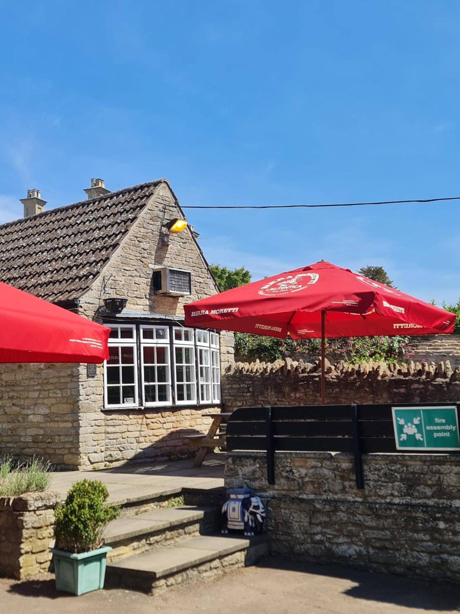 The Ship Inn Oundle Esterno foto
